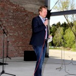Bürgermeister Mues eröffnet Open-Air-Bühne
